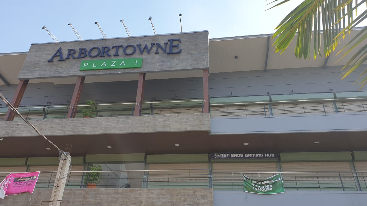 Retail Spaces for Lease in Arbortowne Plaza